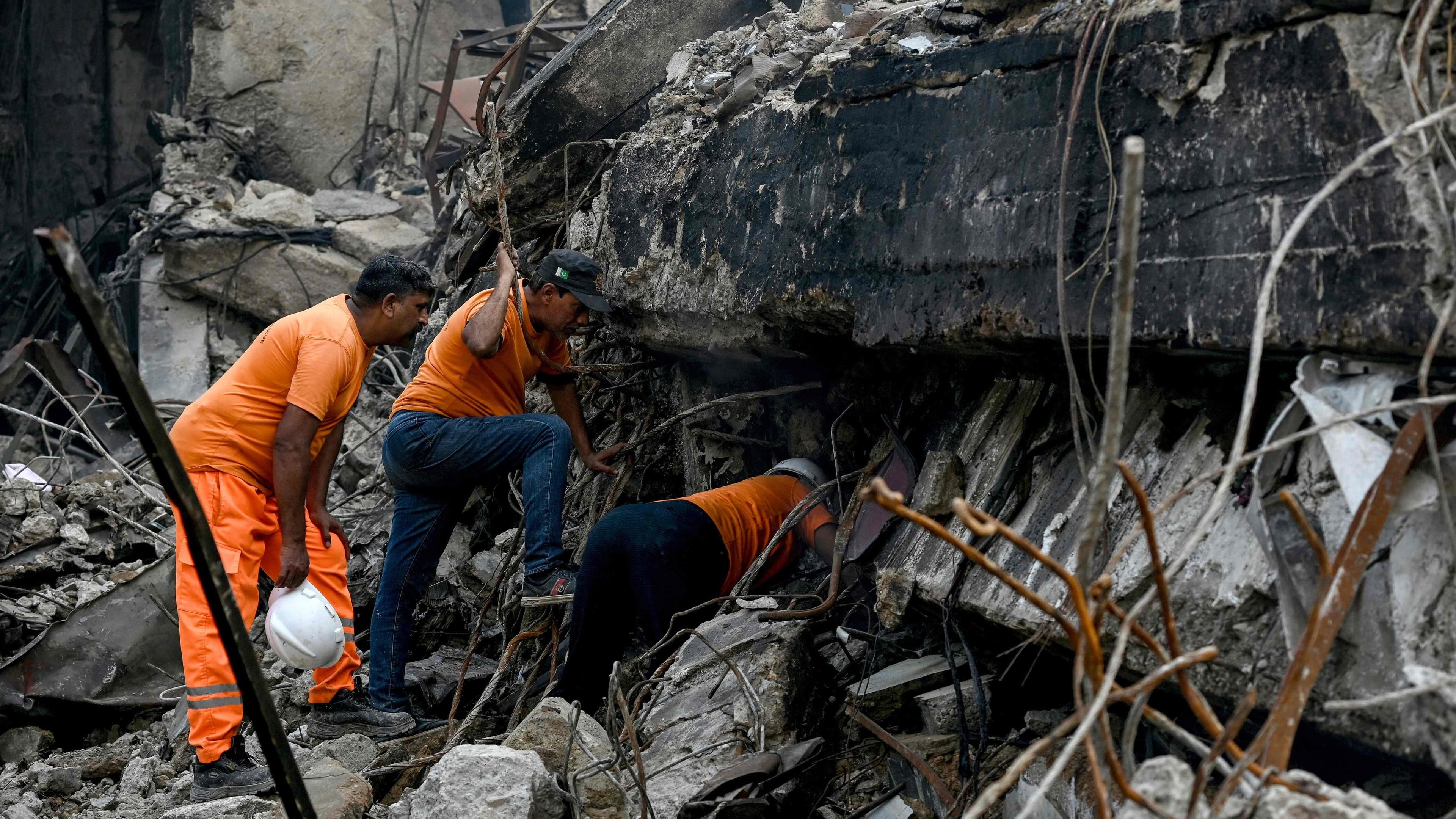 Karachi Gas Explosion: Who's Accountable? Legal Fallout & Future Safety